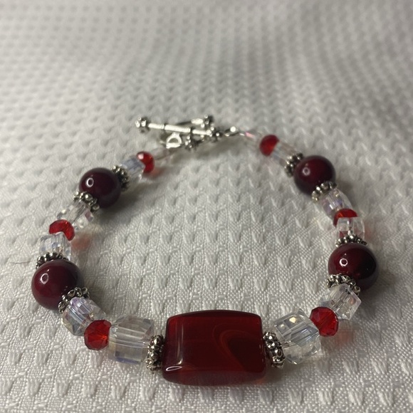 Handcrafted Red Carnelian Agate and Crystal Bracelet - Picture 2 of 5